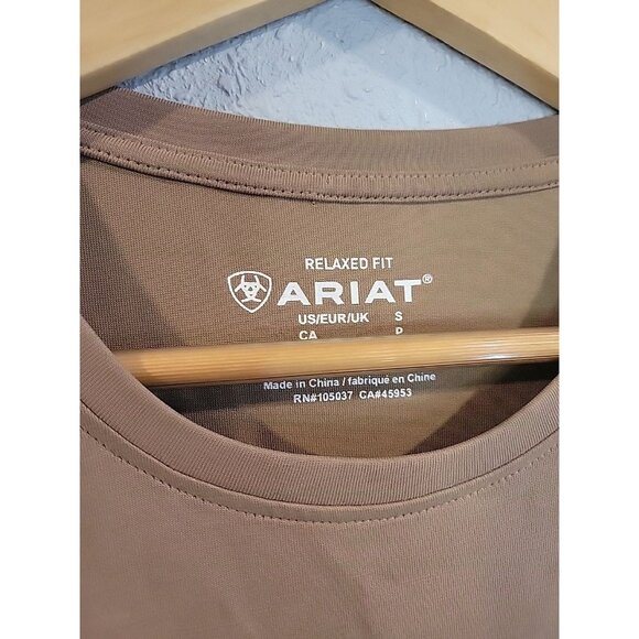 ARIAT Women's‎ S Relaxed Fit Washed Jersey Tank Petrified Oak Ruffle Raw Hem - Picture 2 of 5